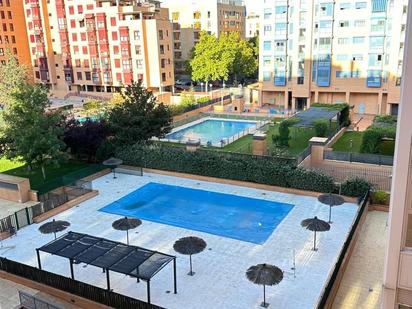 Swimming pool of Flat to rent in  Madrid Capital  with Air Conditioner and Swimming Pool