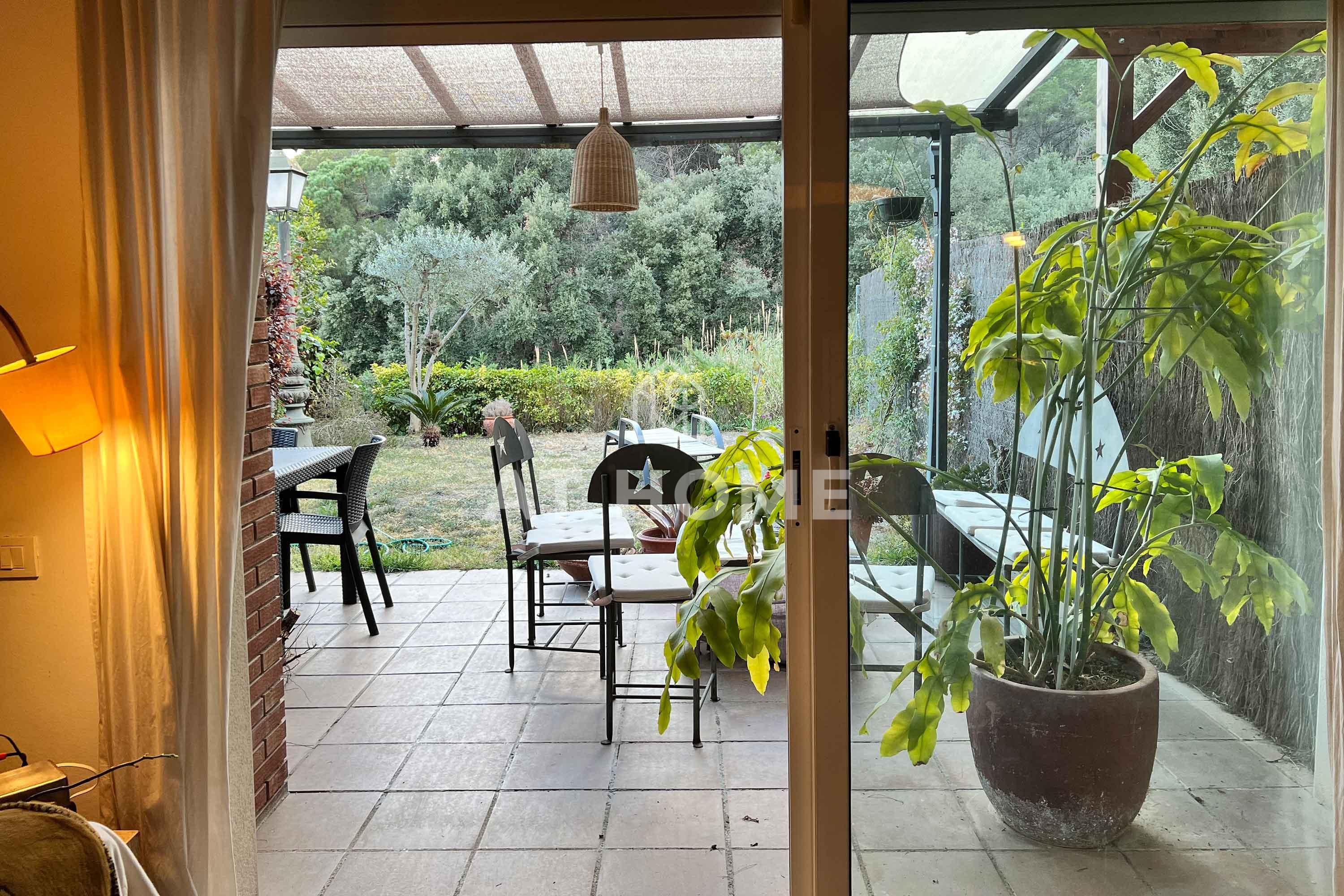 Casa adosada en venda a Centre