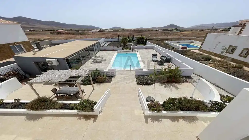 House for sale in Triquivijate, imagen 44