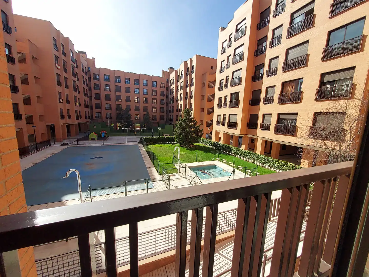 Vista exterior de Apartament de lloguer en Madrid amb Aire condicionat, Calefacció i Parquet