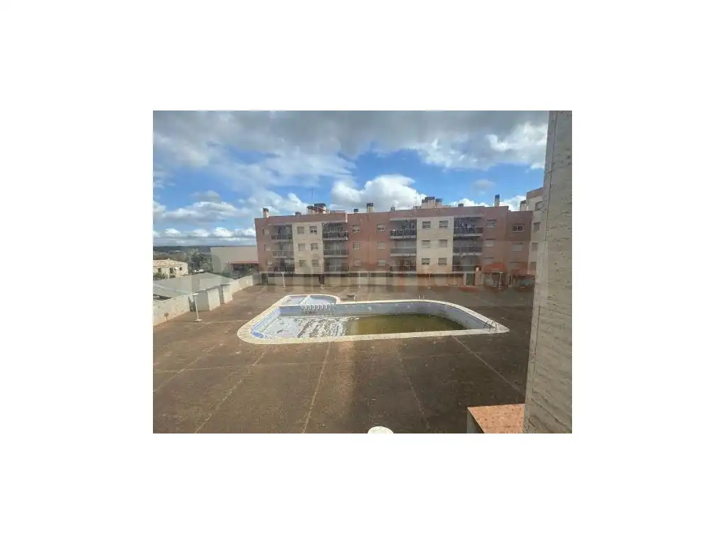 Vista exterior de Pis en venda en Móra d'Ebre amb Balcó