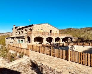 Vista exterior de Casa o xalet en venda en Sant Vicenç de Castellet amb Terrassa i Piscina