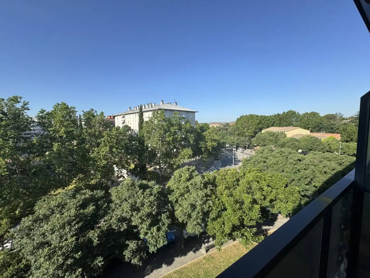 Vista exterior de Piso en venta en Cerdanyola del Vallès con Calefacción y Terraza