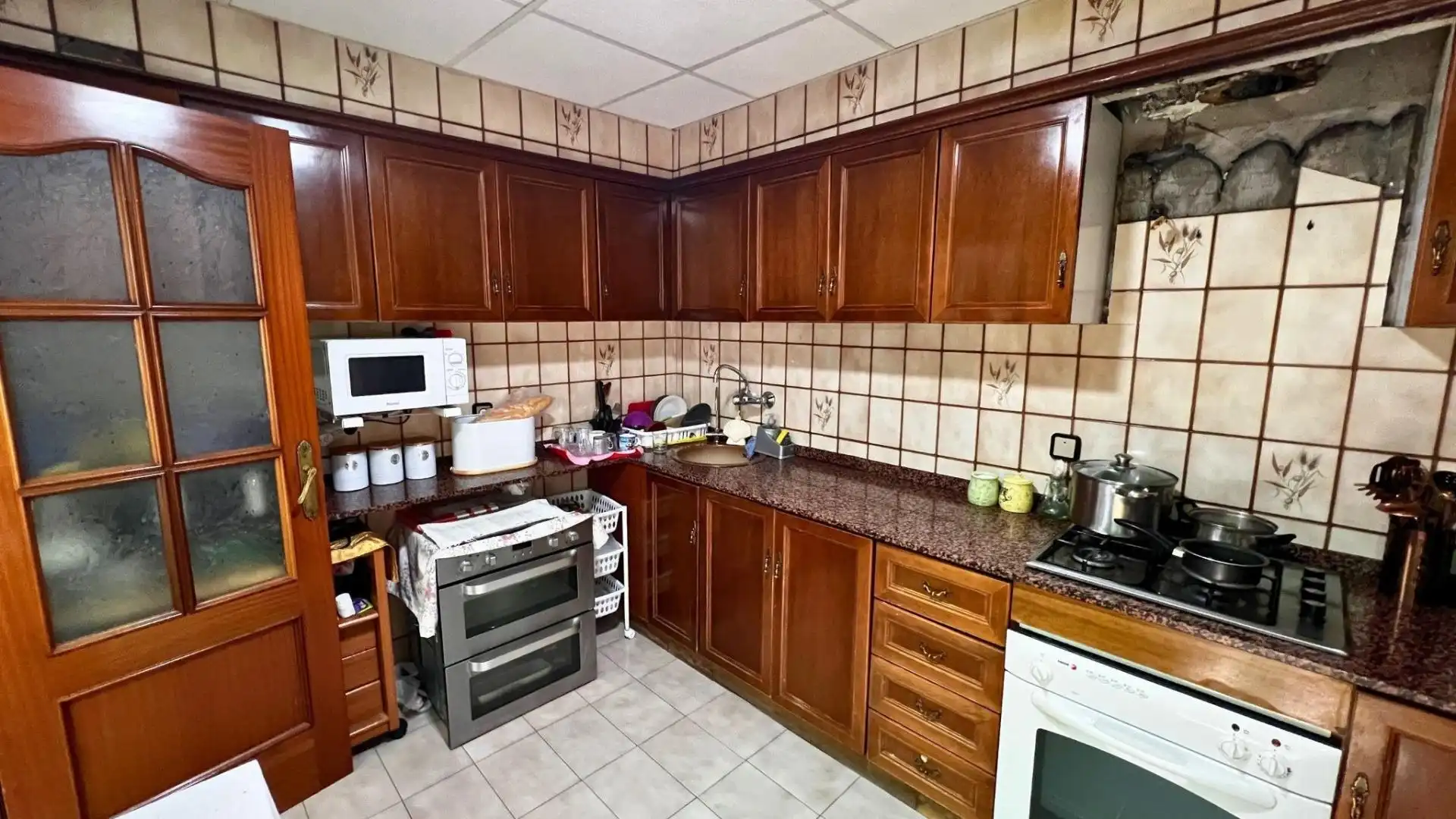 Cocina de Piso en venta en Elda con Calefacción, Terraza y Balcón