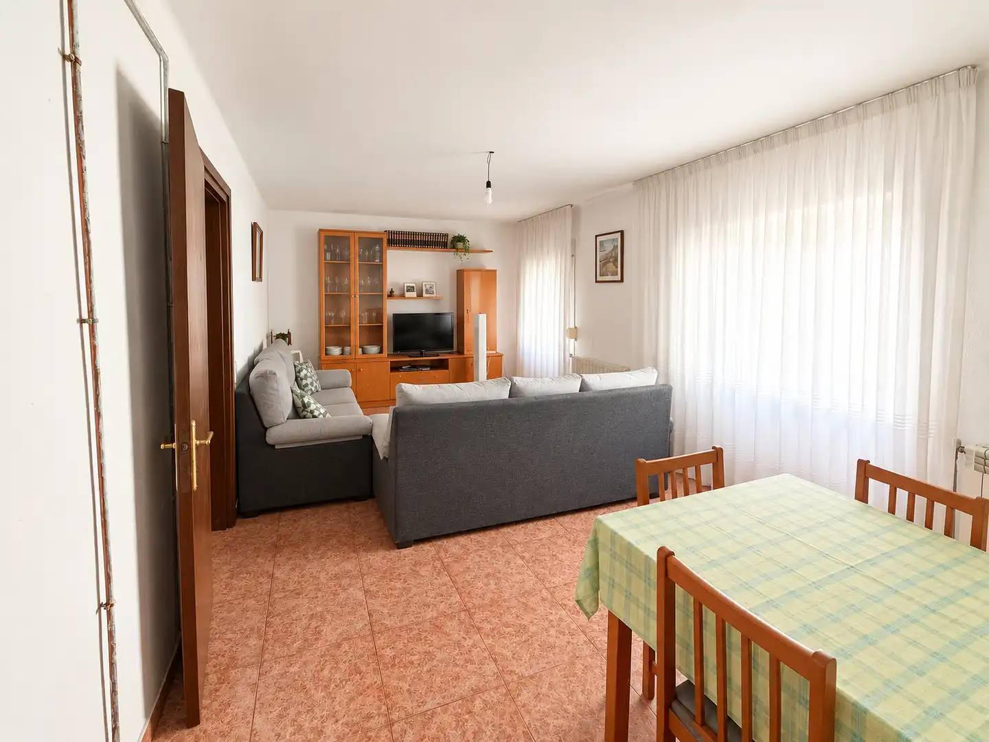 Sala d'estar de Pis en venda en Barberà del Vallès amb Calefacció i Moblat
