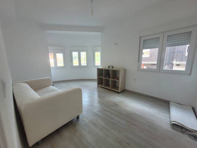 Piso en Venta en Avenida Oviedo en San Martín del Rey Aurelio