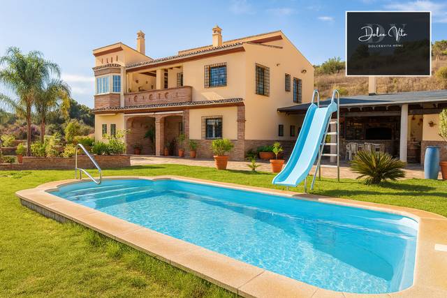 Casa-chalet en Venta en El Romeral - Peñón de Zapata