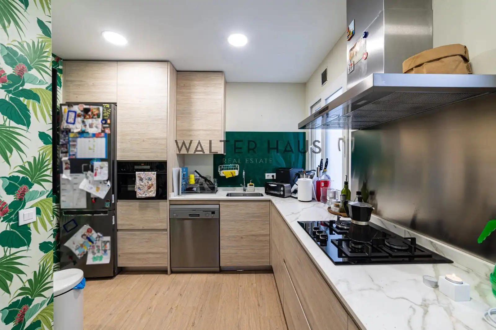 Kitchen of Flat for sale in Madrid  with Heating and Storage room