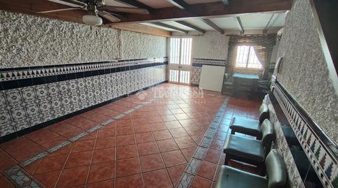 Foto 2 de Casa adosada en venda a Mengíbar, Jaén