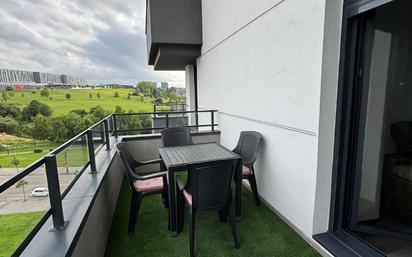 Terrassa de Pis en venda en Oviedo  amb Calefacció, Jardí privat i Parquet