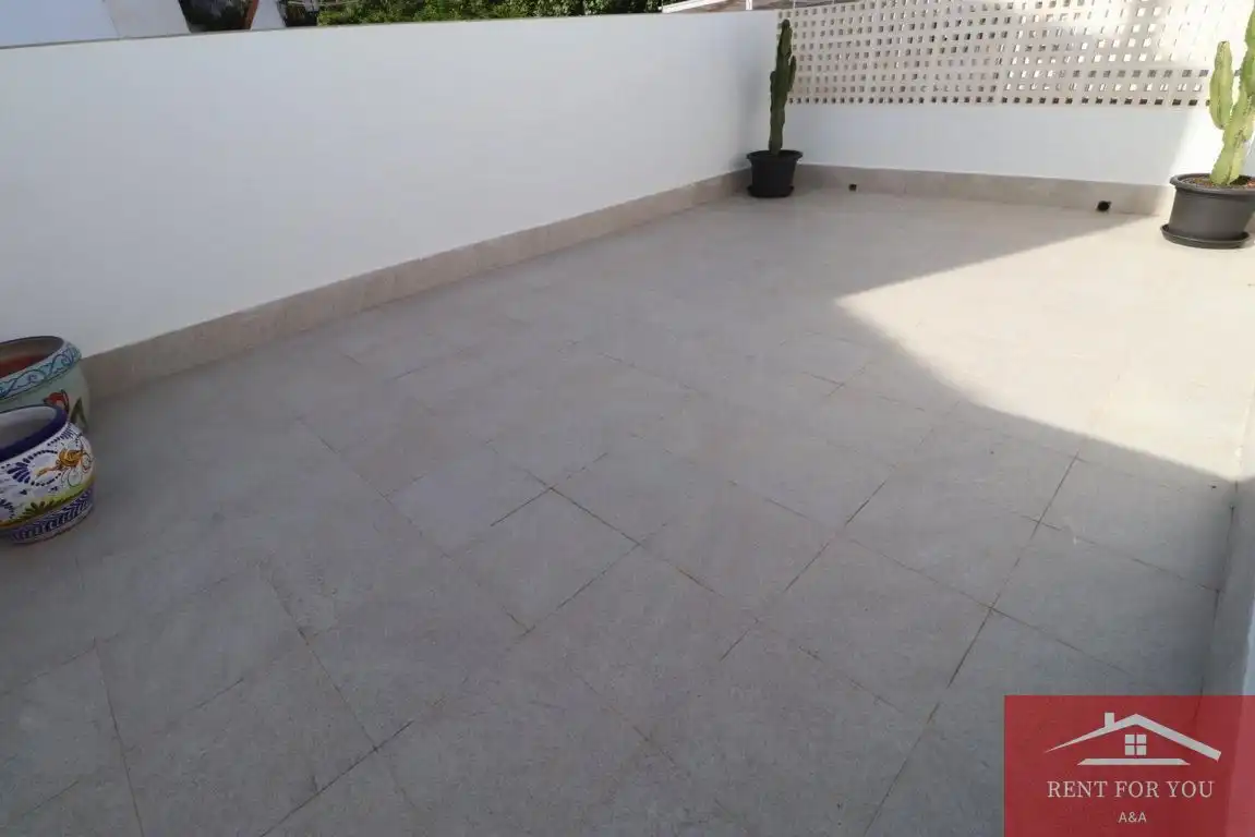 Terraza de Piso de alquiler en Alhaurín El Grande con Aire acondicionado, Terraza y Amueblado