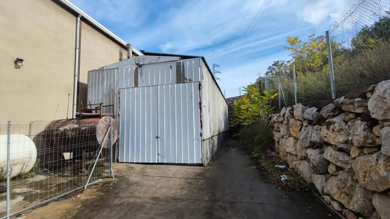 Parking de Nave industrial en venta en Vallirana