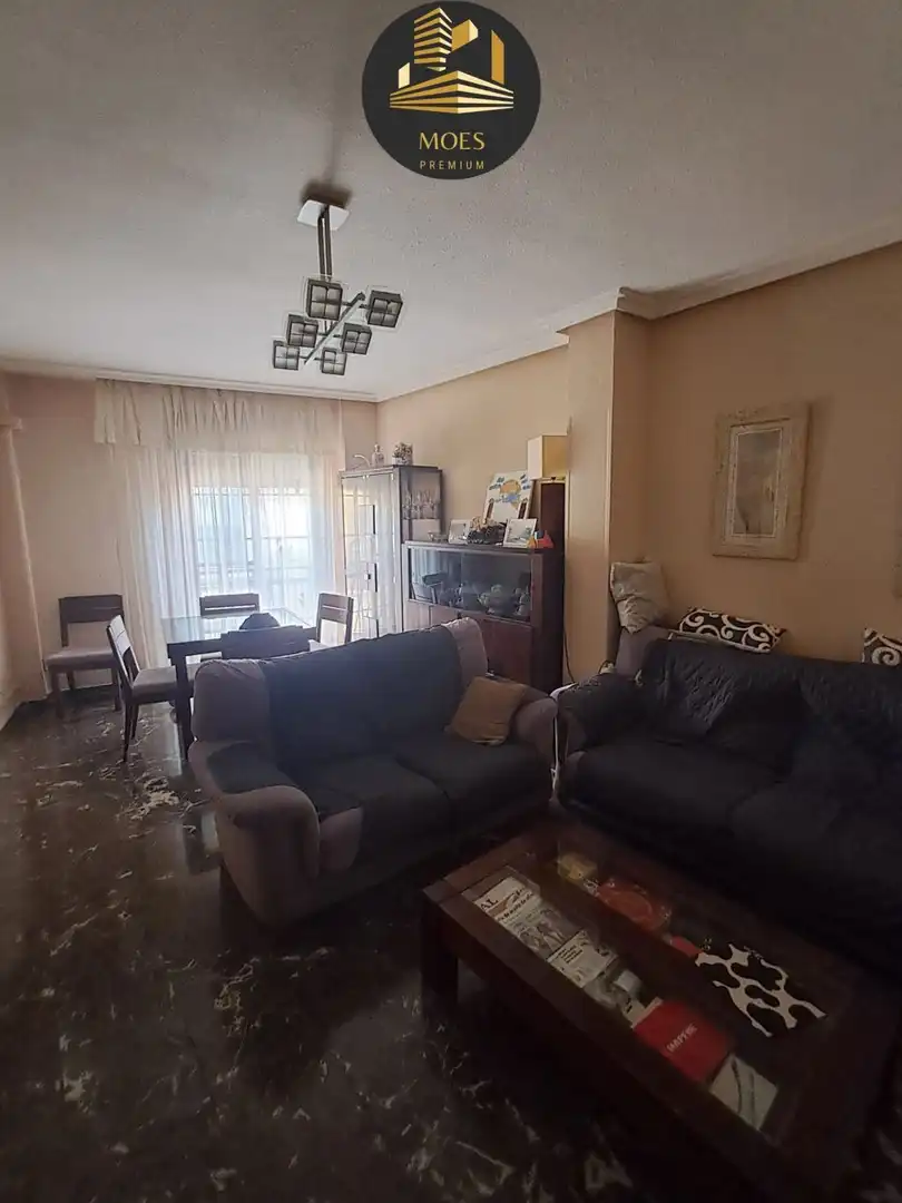 Sala de estar de Piso en venta en Linares con Aire acondicionado, Calefacción y Terraza