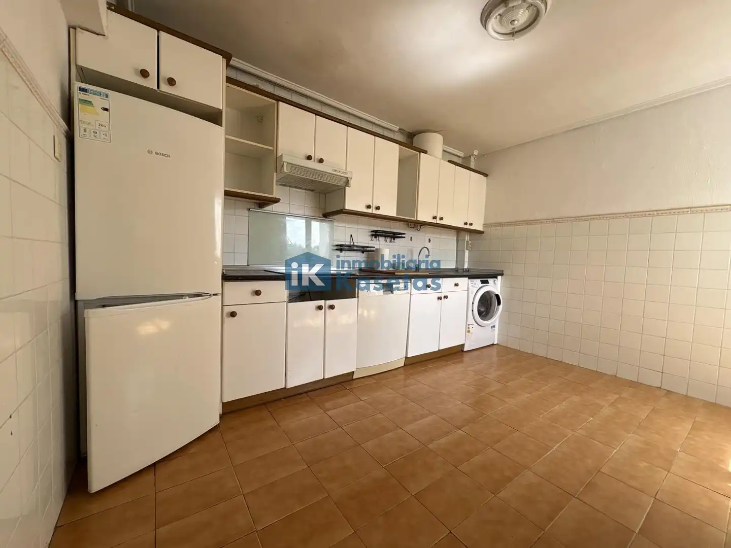 Cocina de Piso en venta en Basauri  con Calefacción