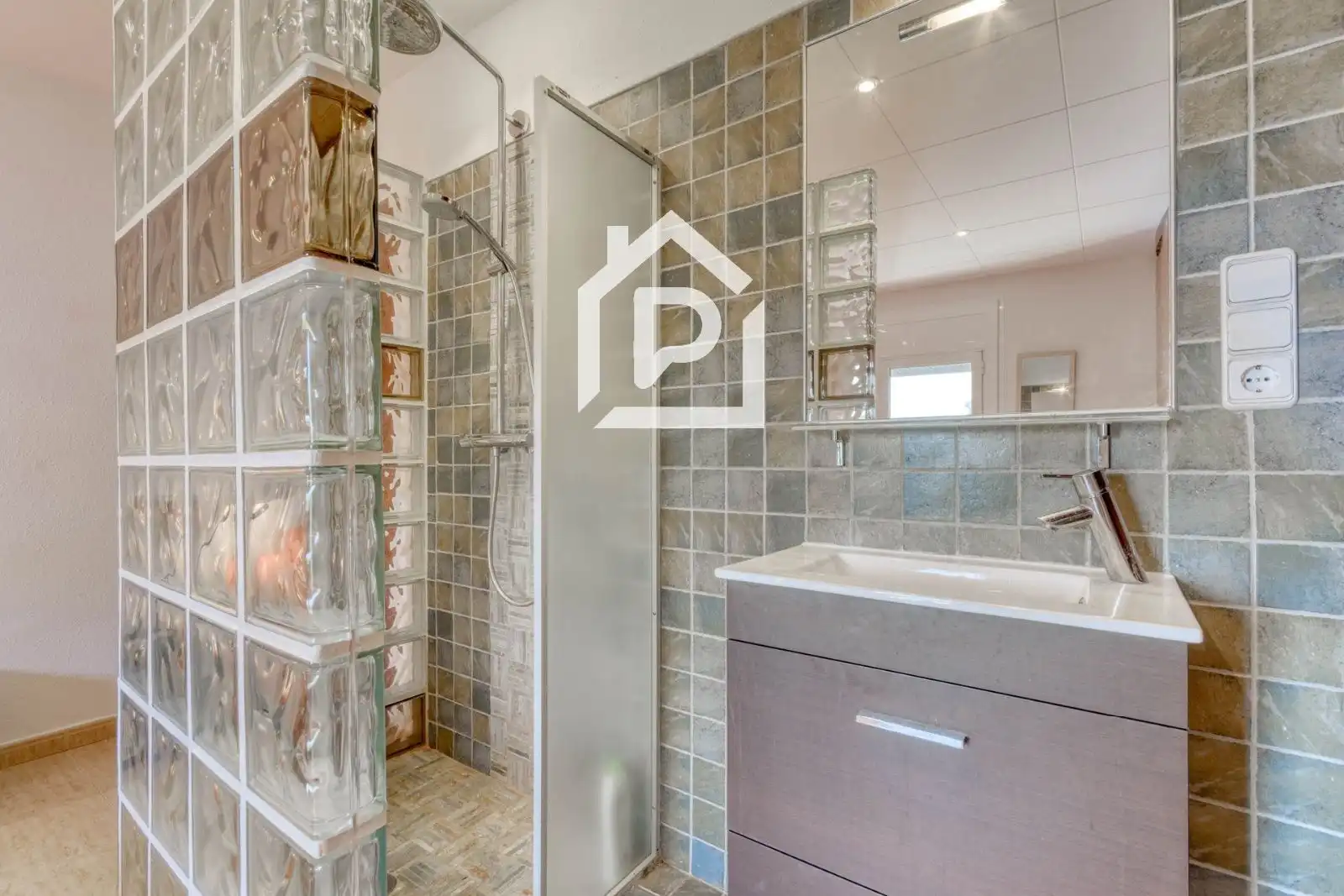 Bathroom of Flat for sale in Els Grecs - Mas Oliva