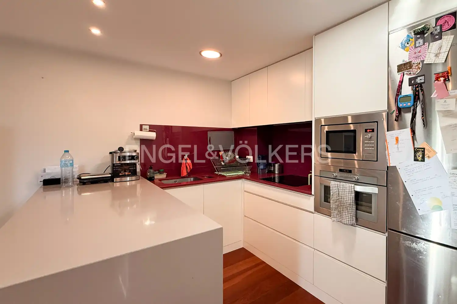 Kitchen of Flat for rent in Paterna  with Air Conditioner, Heating and Parquet flooring