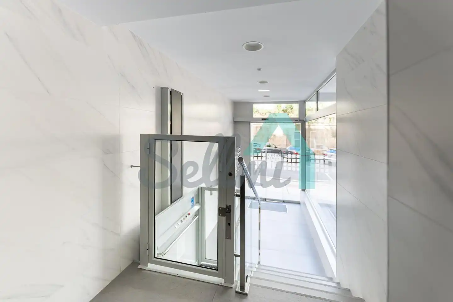 Flat for rent in Calle Gregorio Marañon, Vallobín