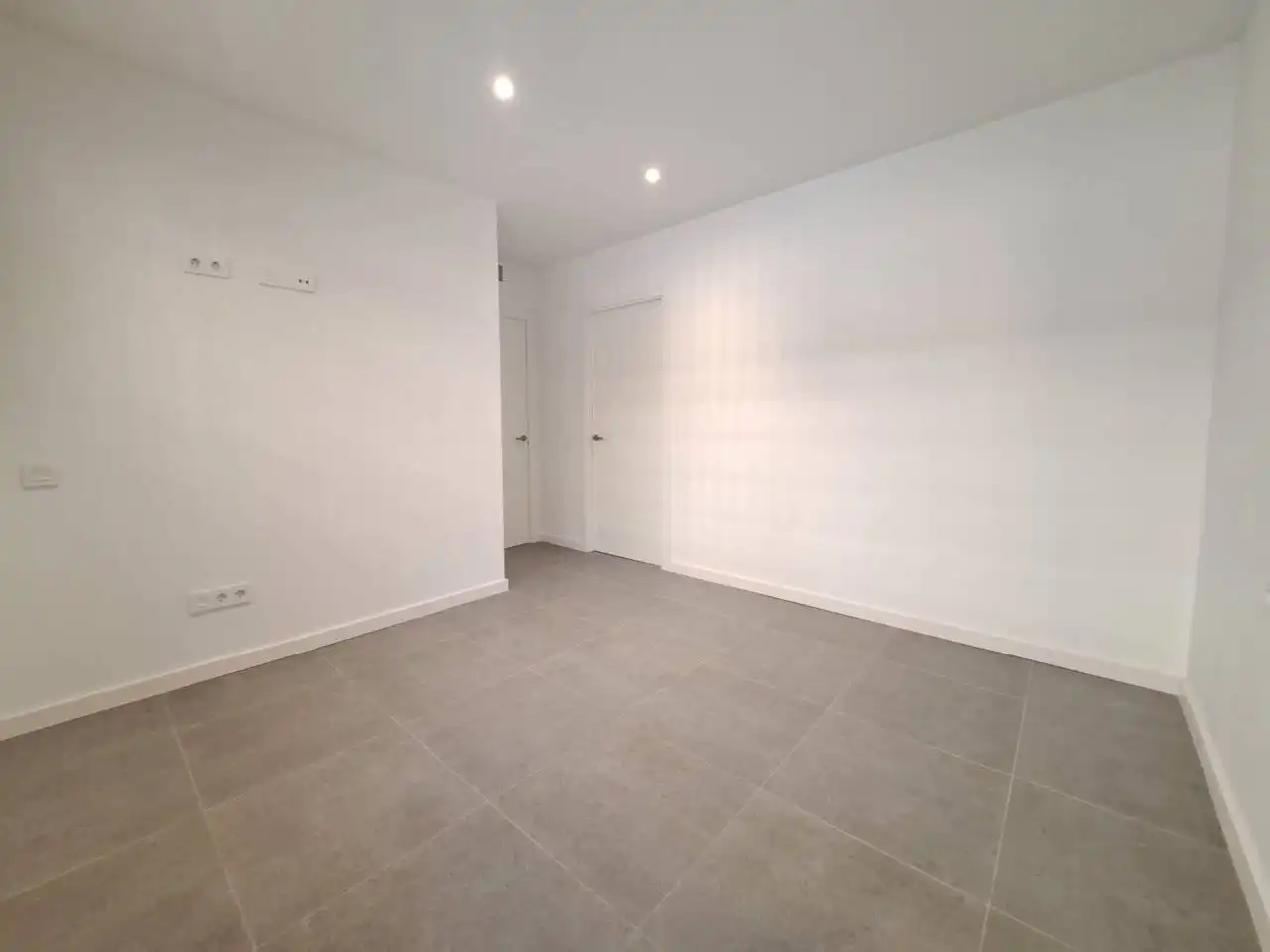 Flat for rent in Sabadell  with Air Conditioner, Heating and Private garden