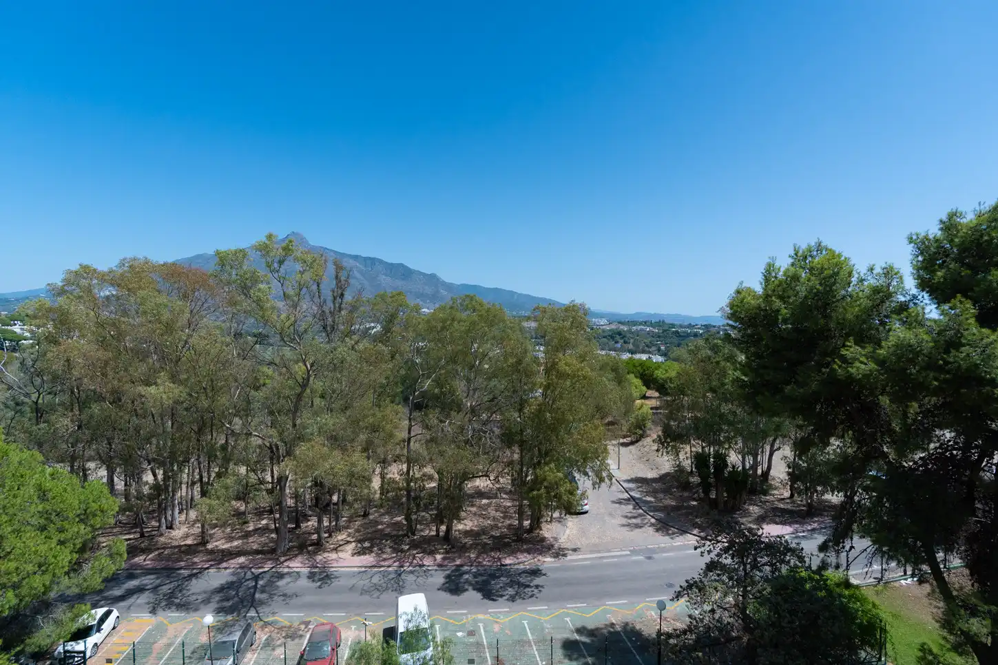 Vista exterior de Apartament en venda en Marbella amb Terrassa