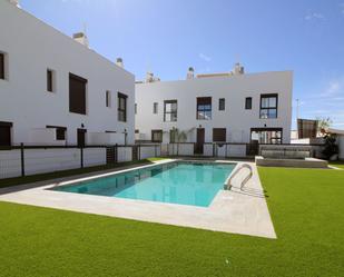 Piscina de Dúplex en venda en Pilar de la Horadada amb Aire condicionat, Terrassa i Piscina