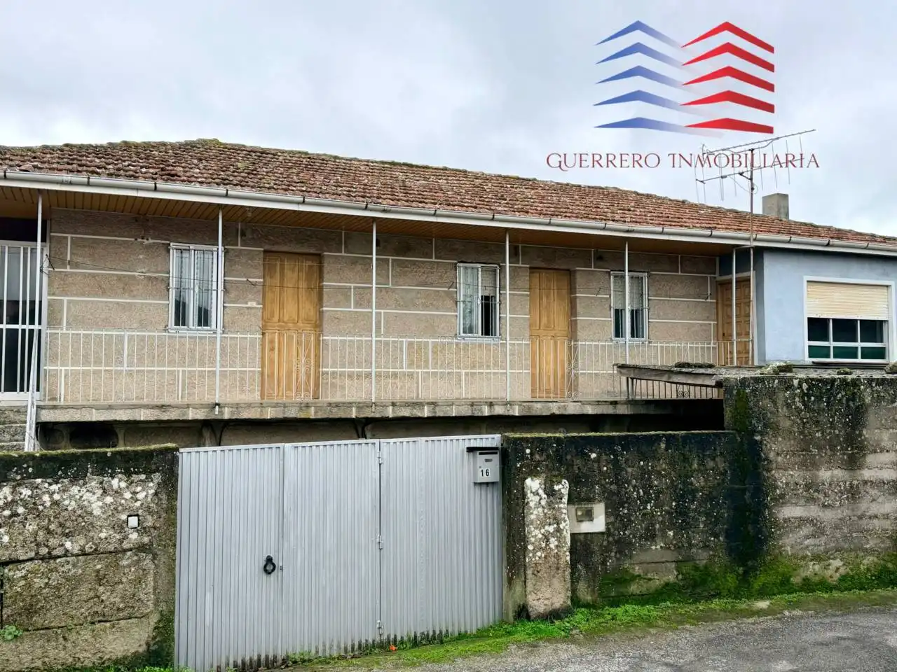 Vista exterior de Casa o chalet en venta en A Bola  con Jardín privado, Trastero y Balcón