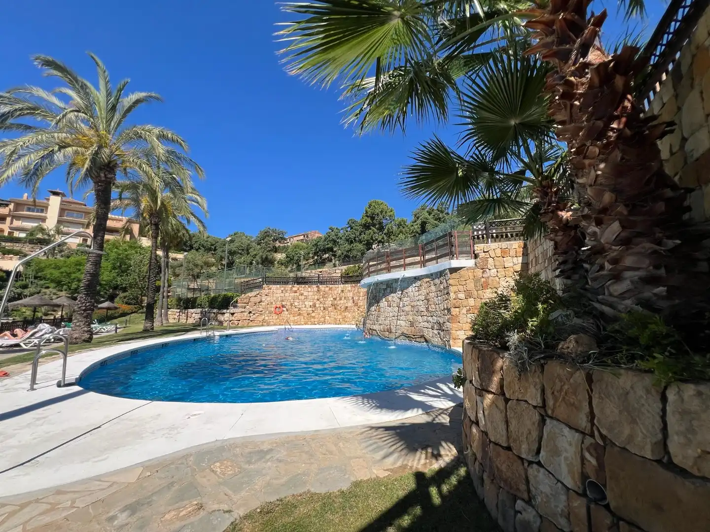 Piscina de Casa adosada en venta en Ojén con Aire acondicionado, Amueblado y Horno