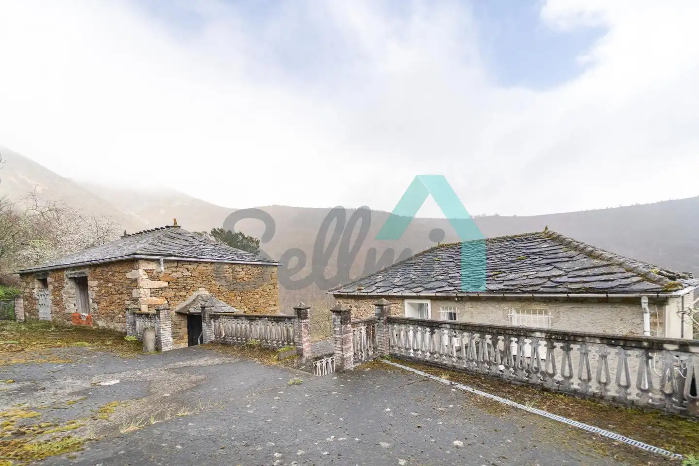 Vista exterior de Casa o chalet en venta en Illano con Calefacción, Jardín privado y Parquet