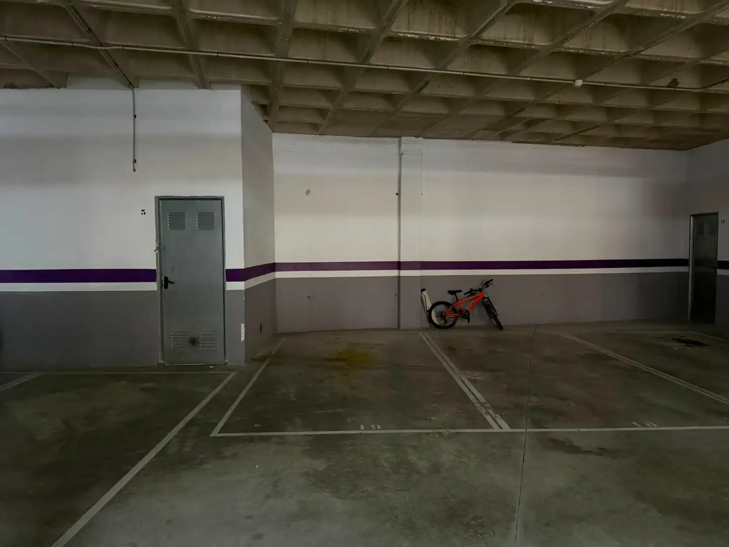 Parking of Flat for sale in Aspe  with Air Conditioner, Parquet flooring and Furnished
