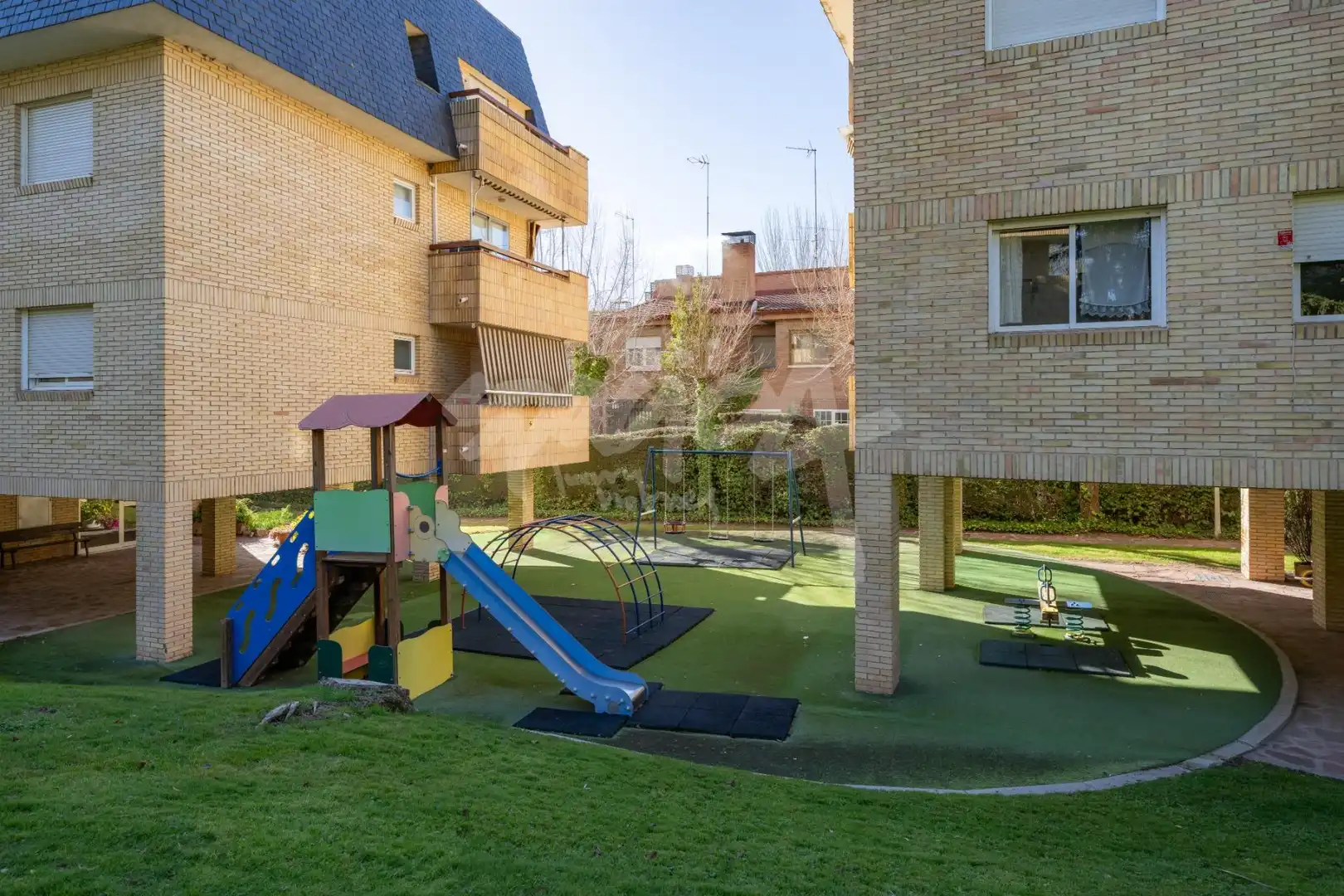 Terraza de Piso en venta en Majadahonda con Calefacción, Jardín privado y Terraza