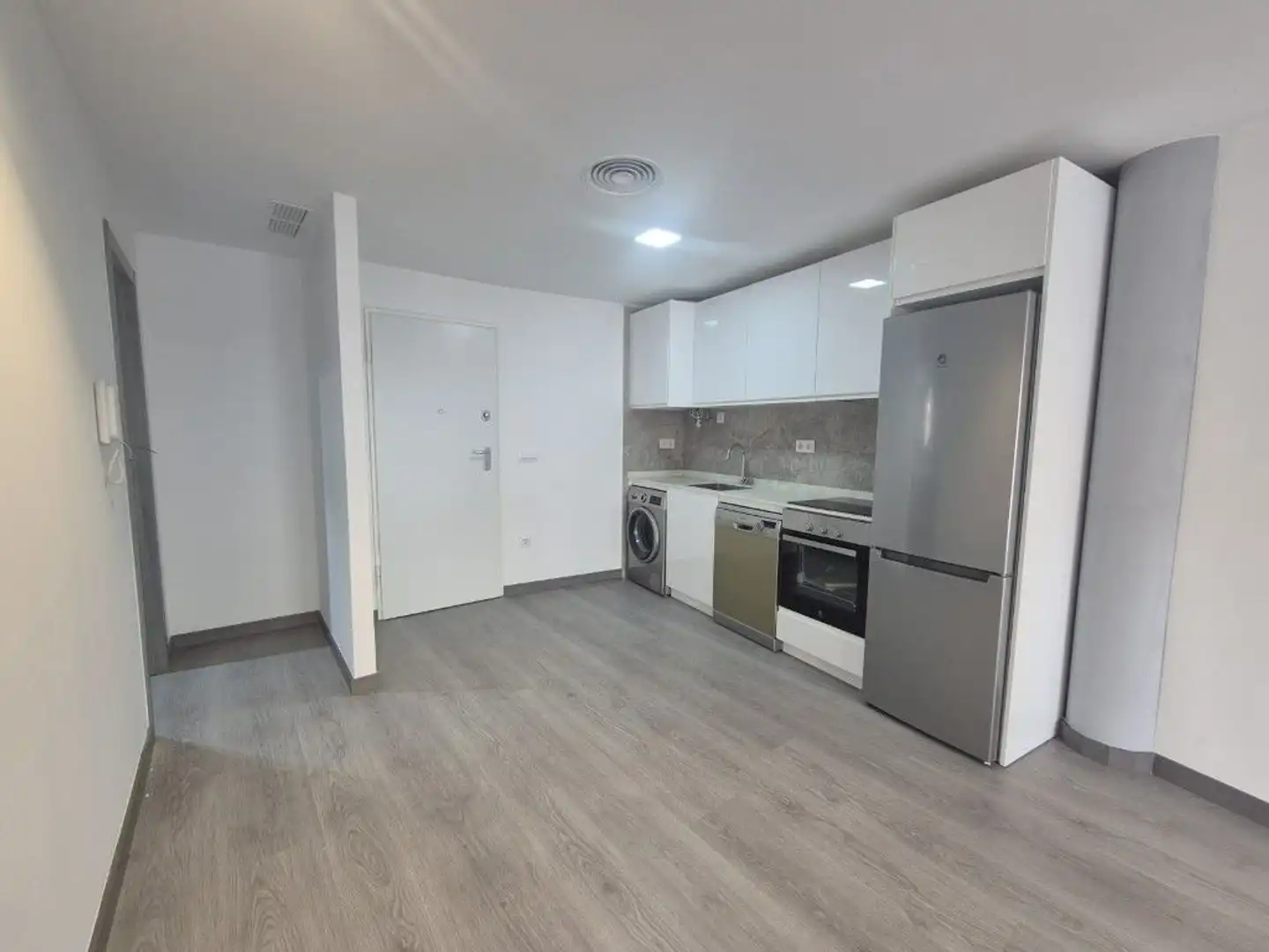 Kitchen of Flat for sale in Zaragoza  with Air Conditioner, Heating and Terrace