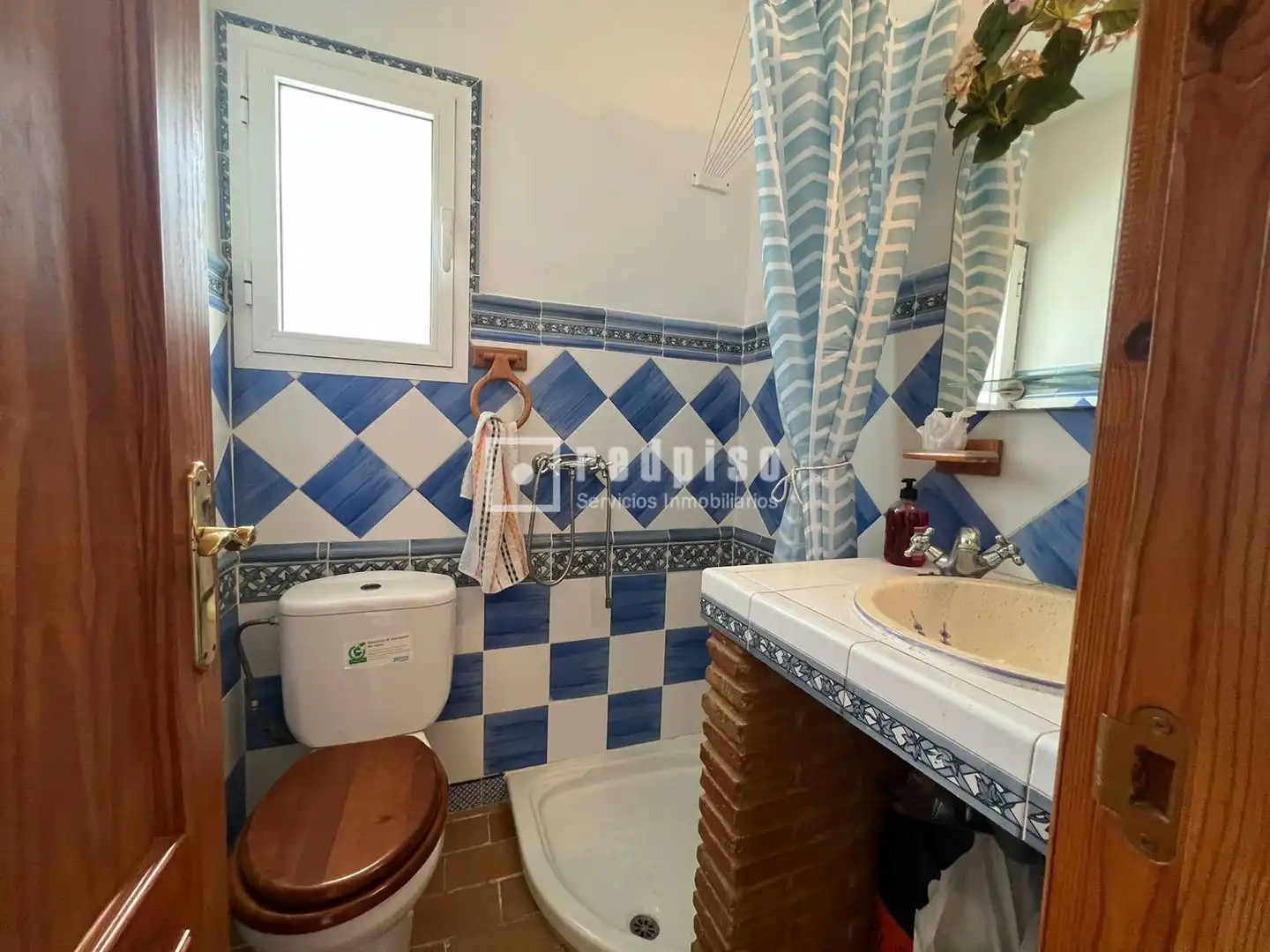 Bany de Casa o xalet en venda en Monda amb Calefacció, Jardí privat i Terrassa
