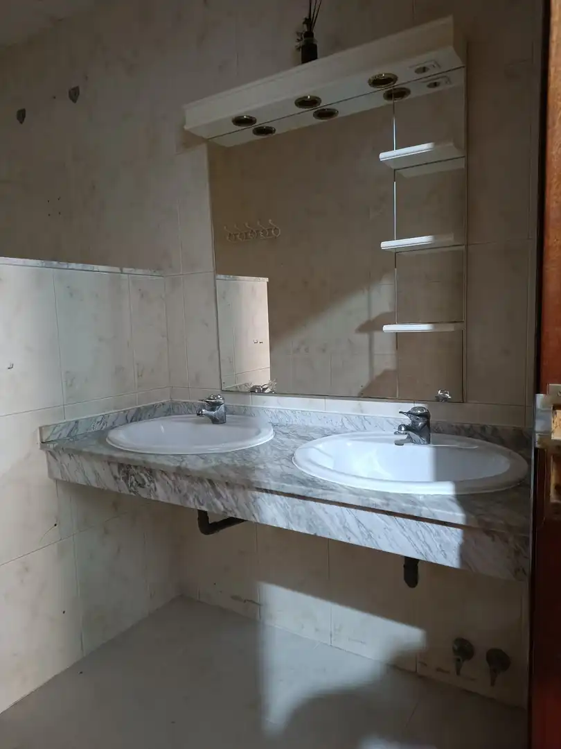 Badezimmer von Wohnung zum Verkauf in Sonseca
