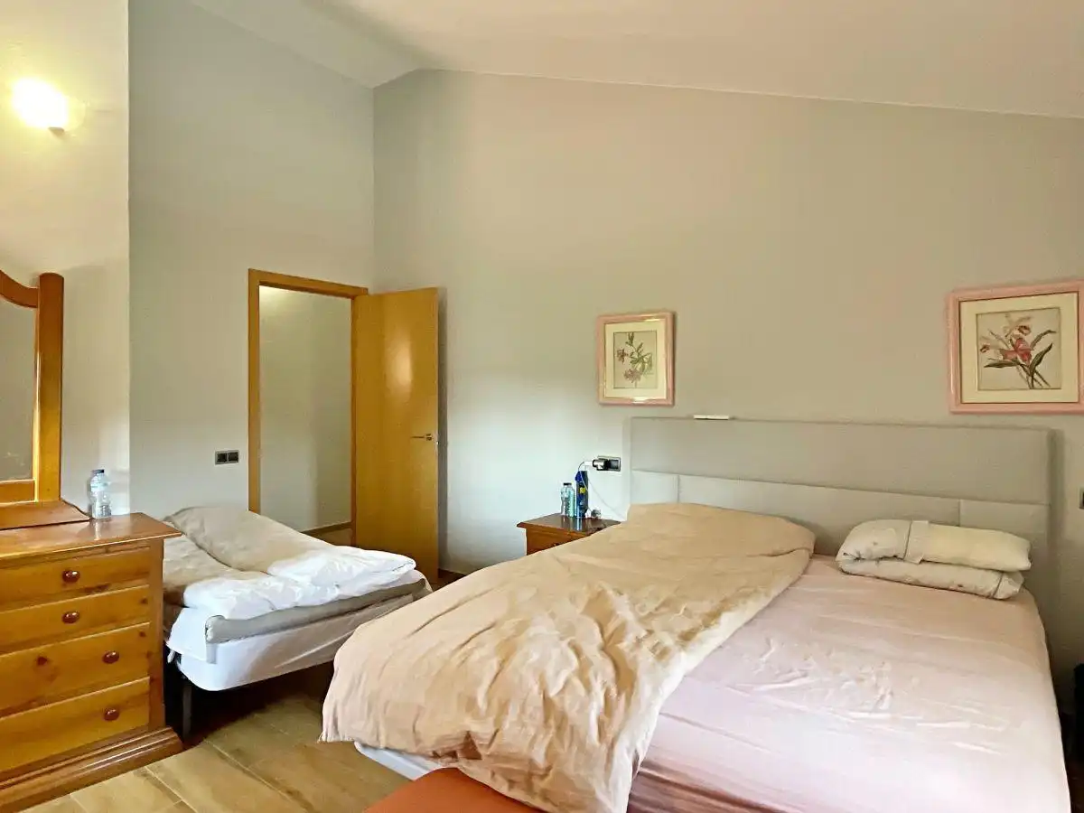 Schlafzimmer von Country house zum Verkauf in Tortosa mit Klimaanlage, Heizung und Privatgarten