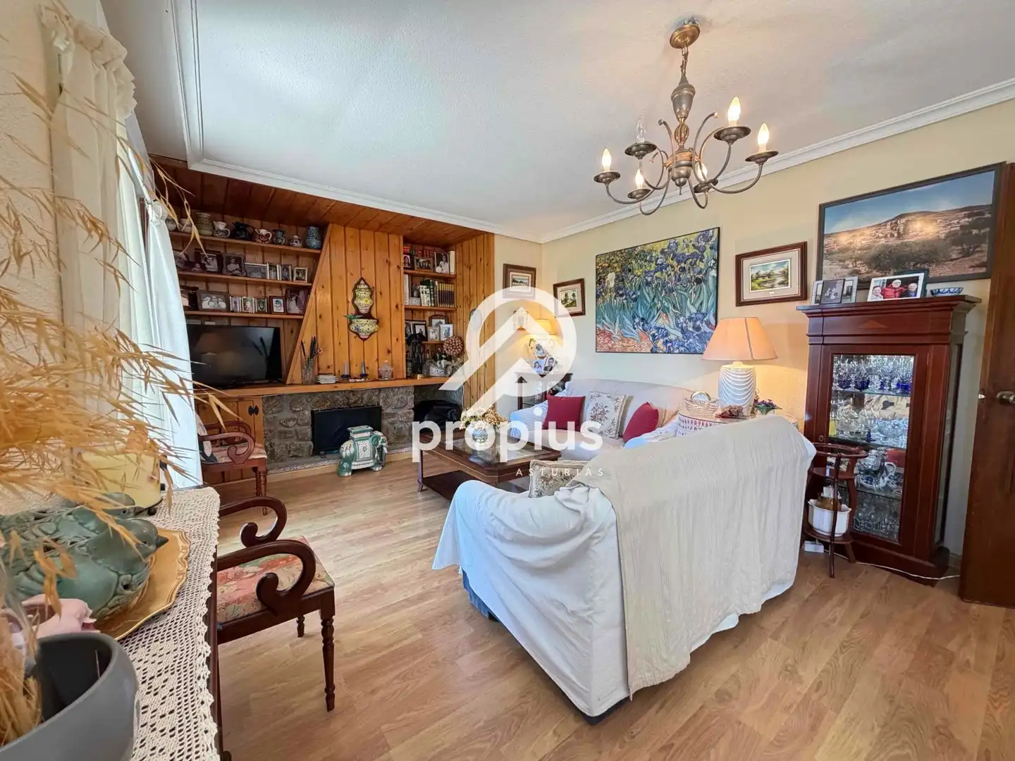 Sala de estar de Piso en venta en Hoyo de Manzanares con Calefacción, Parquet y Terraza