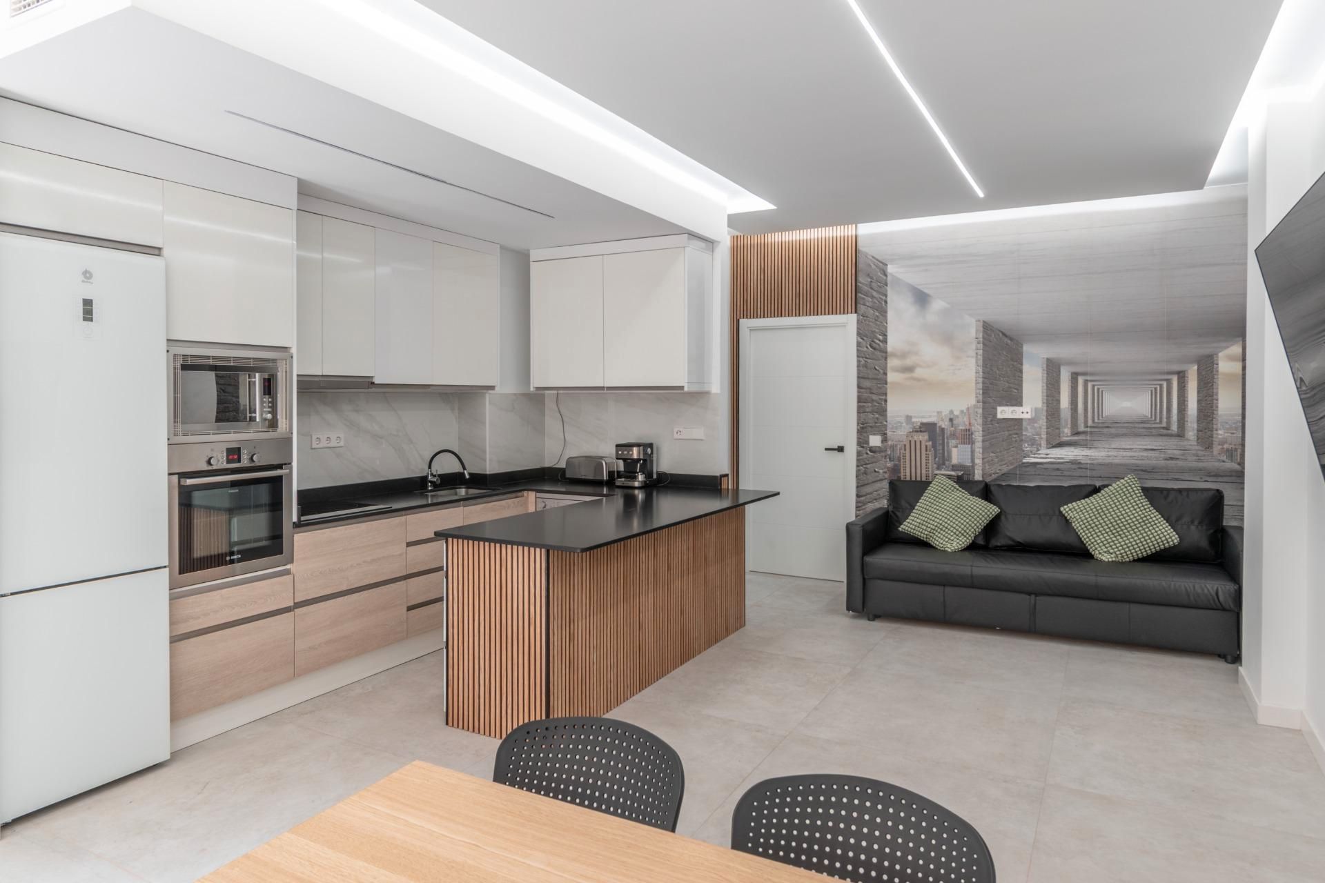 Cuina de Pis en venda en  Granada Capital amb Aire condicionat, Calefacció i Moblat