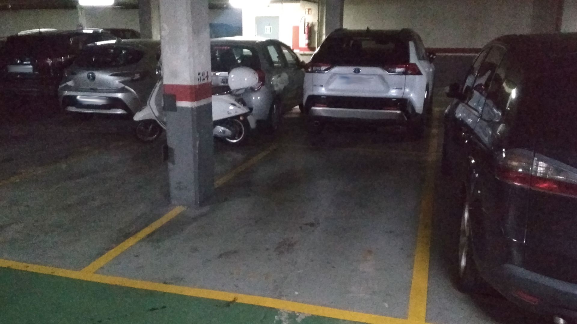 Garatge de lloguer a Carrer de l'Escultor Canet, 6, Sants-Badal, Sants - Montjuïc