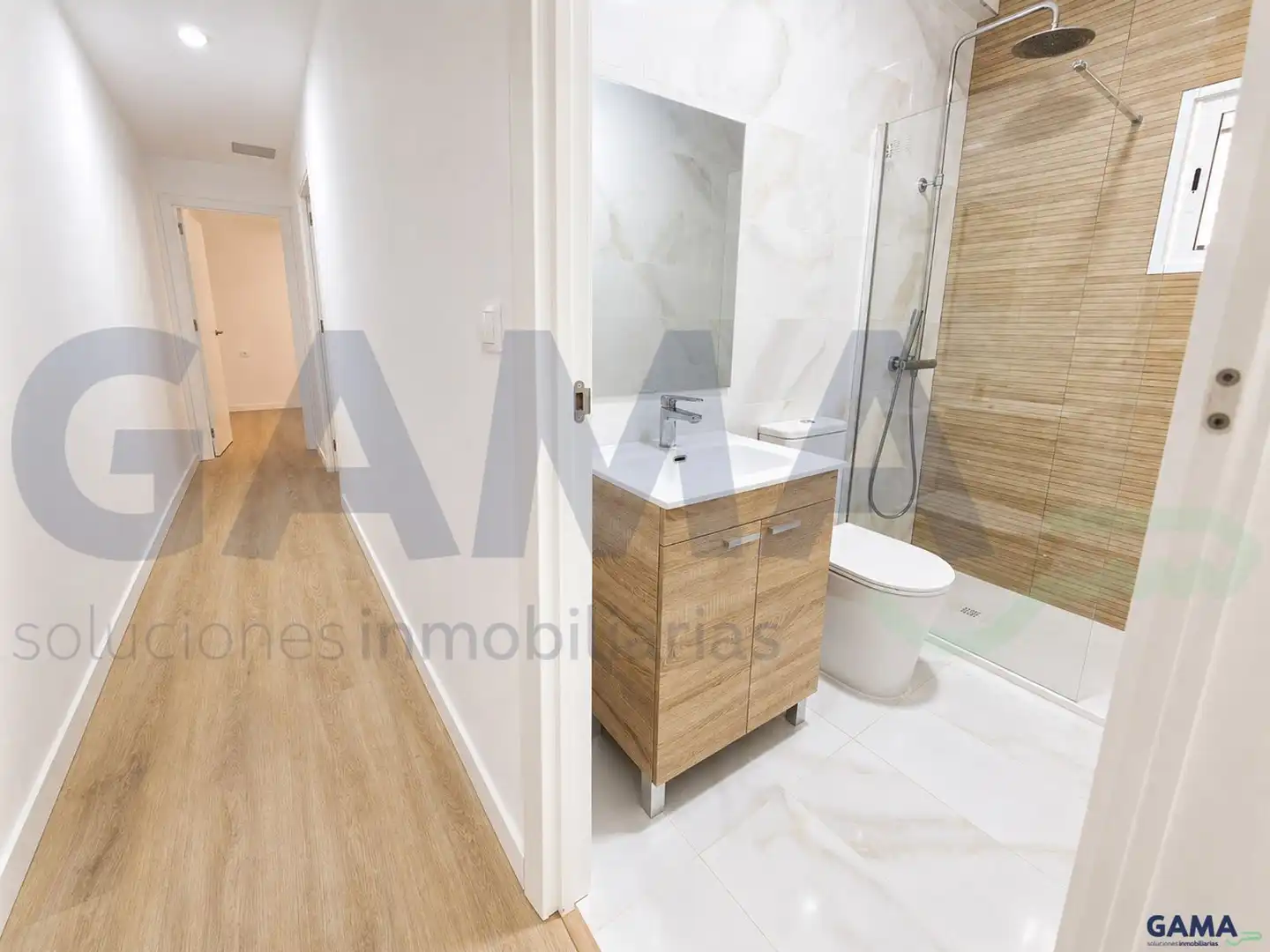 Bathroom of Flat for sale in Carcaixent  with Terrace