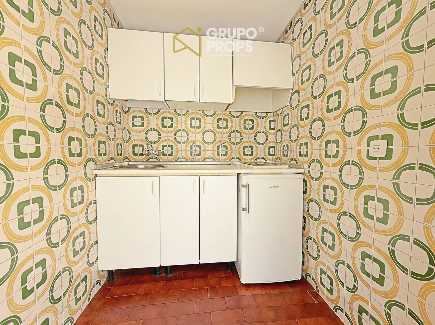 Cocina de Apartamento en venta en Madrid con Calefacción y Balcón
