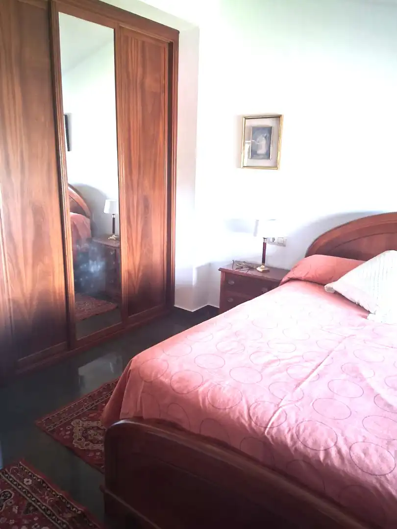 Dormitori de Pis de lloguer en Vigo  amb Parquet i Moblat