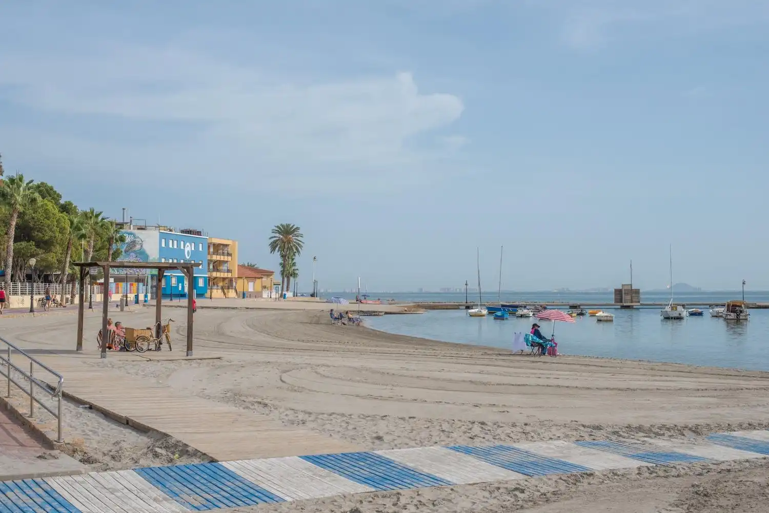 Vista exterior de Dúplex en venta en Los Alcázares con Terraza, Amueblado y Alarma
