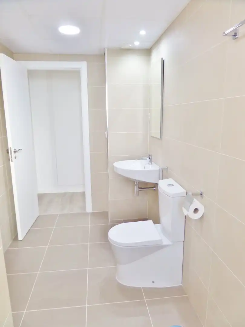 Bathroom of Flat for rent in El Campello  with Air Conditioner, Private garden and Terrace