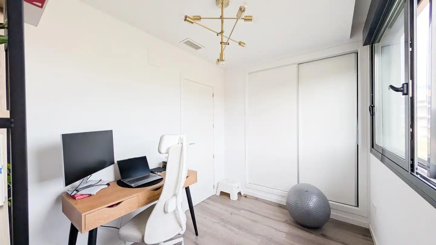 Habitación de Casa adosada en venta en Santa Pola con Aire acondicionado, Calefacción y Parquet