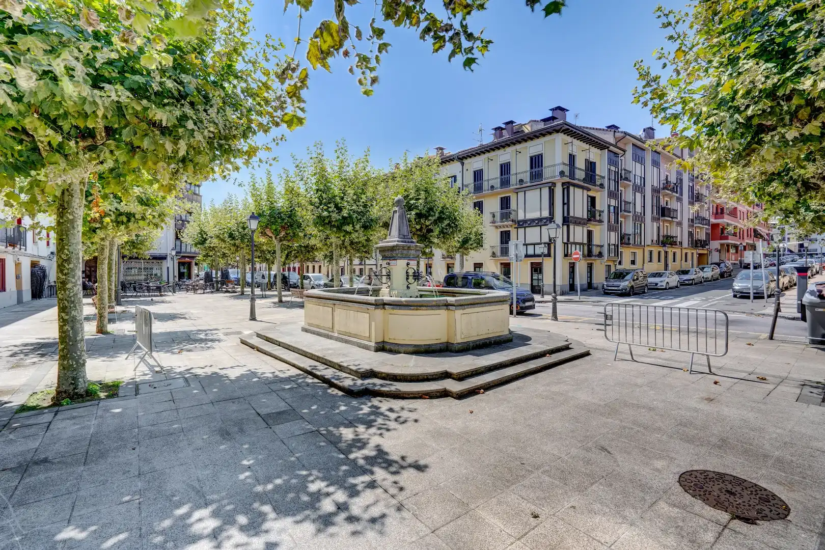 Commercial properties for rent in Santiago Kalea, 41, Irun, Spain, 41, Centro - Mendibil - Santiago