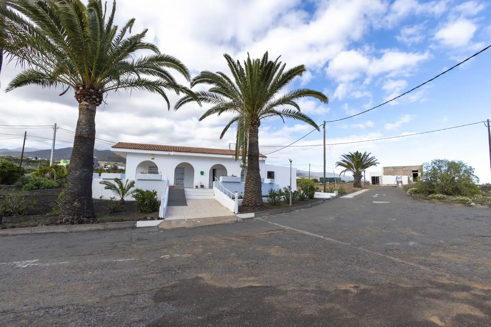 Vista exterior de Casa o xalet en venda en Granadilla de Abona amb Jardí privat i Terrassa