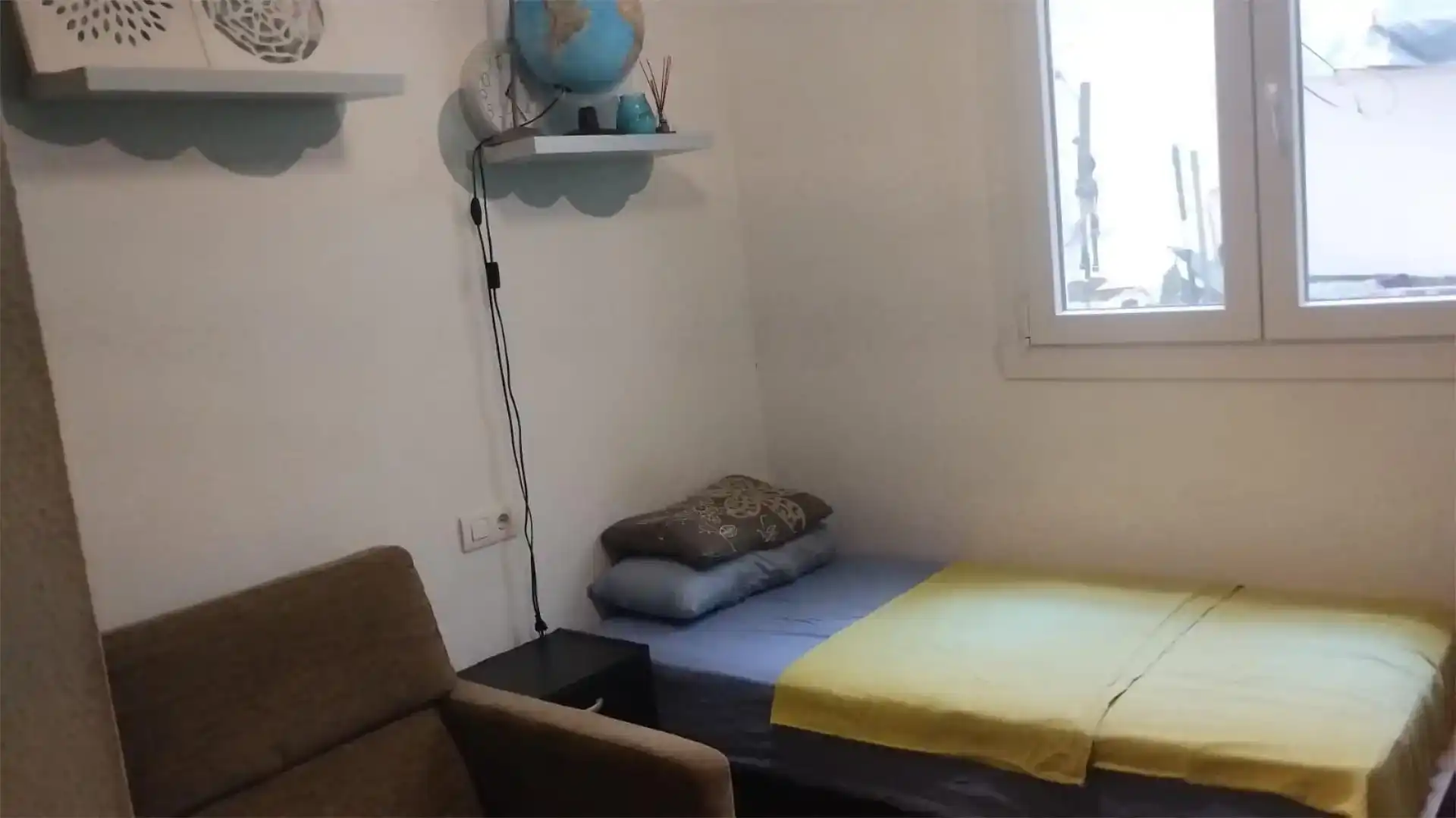 Habitación de Apartamento de alquiler en Elche / Elx con Trastero, Amueblado y Balcón
