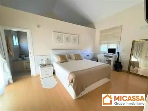 Habitación de Casa o chalet en venta en Los Barrios con Aire acondicionado, Calefacción y Jardín privado