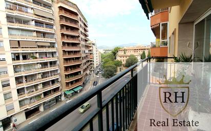 Exterior view of Flat for sale in  Palma de Mallorca  with Air Conditioner and Balcony