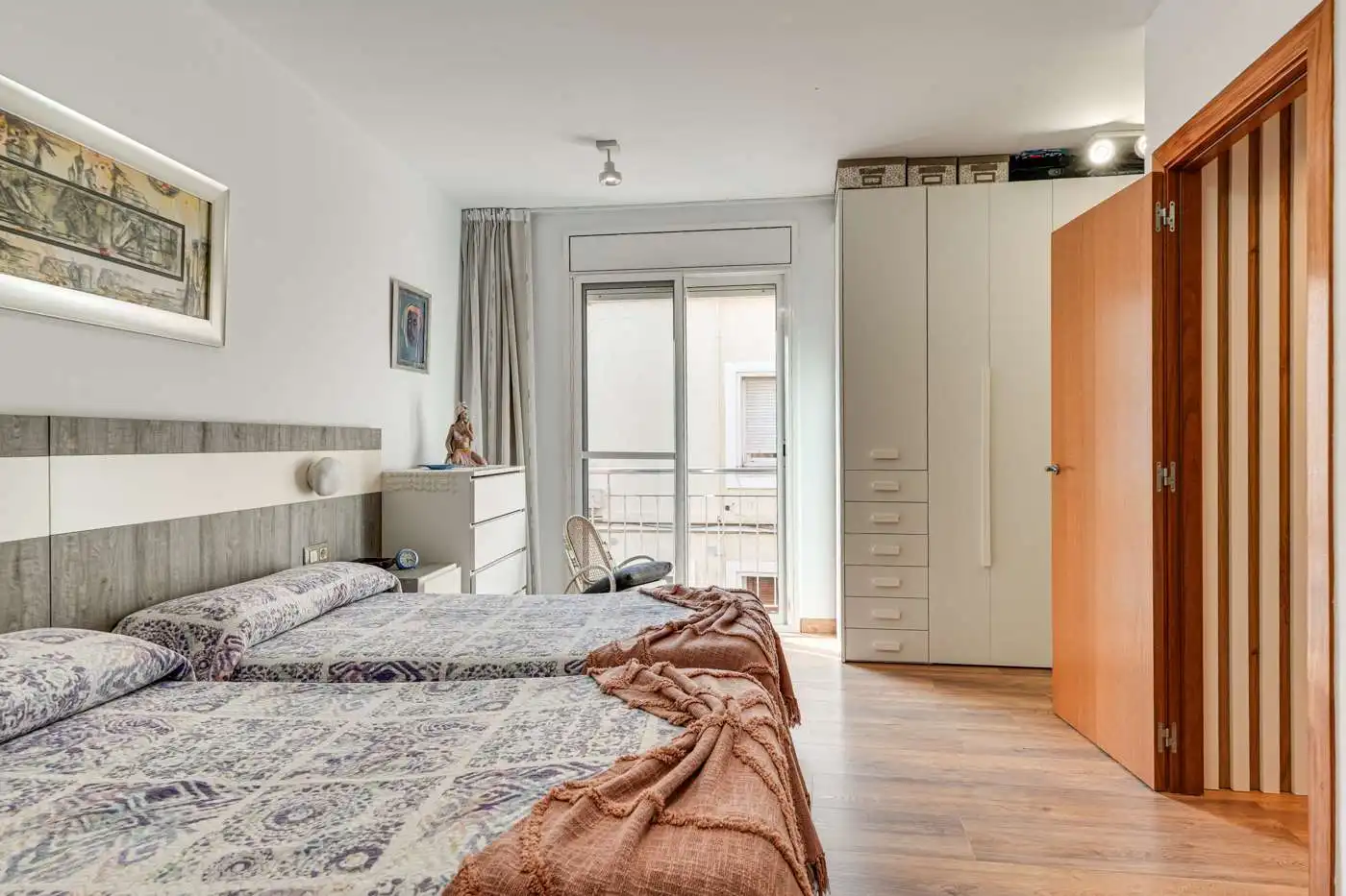 Dormitori de Pis en venda en Malgrat de Mar amb Aire condicionat, Terrassa i Moblat