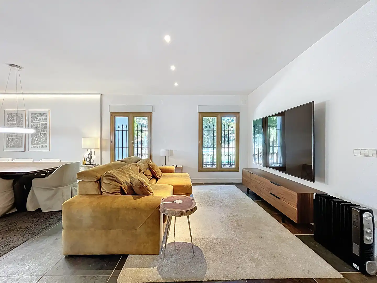 Sala de estar de Casa o chalet en venta en La Nucia con Jardín privado, Terraza y Piscina