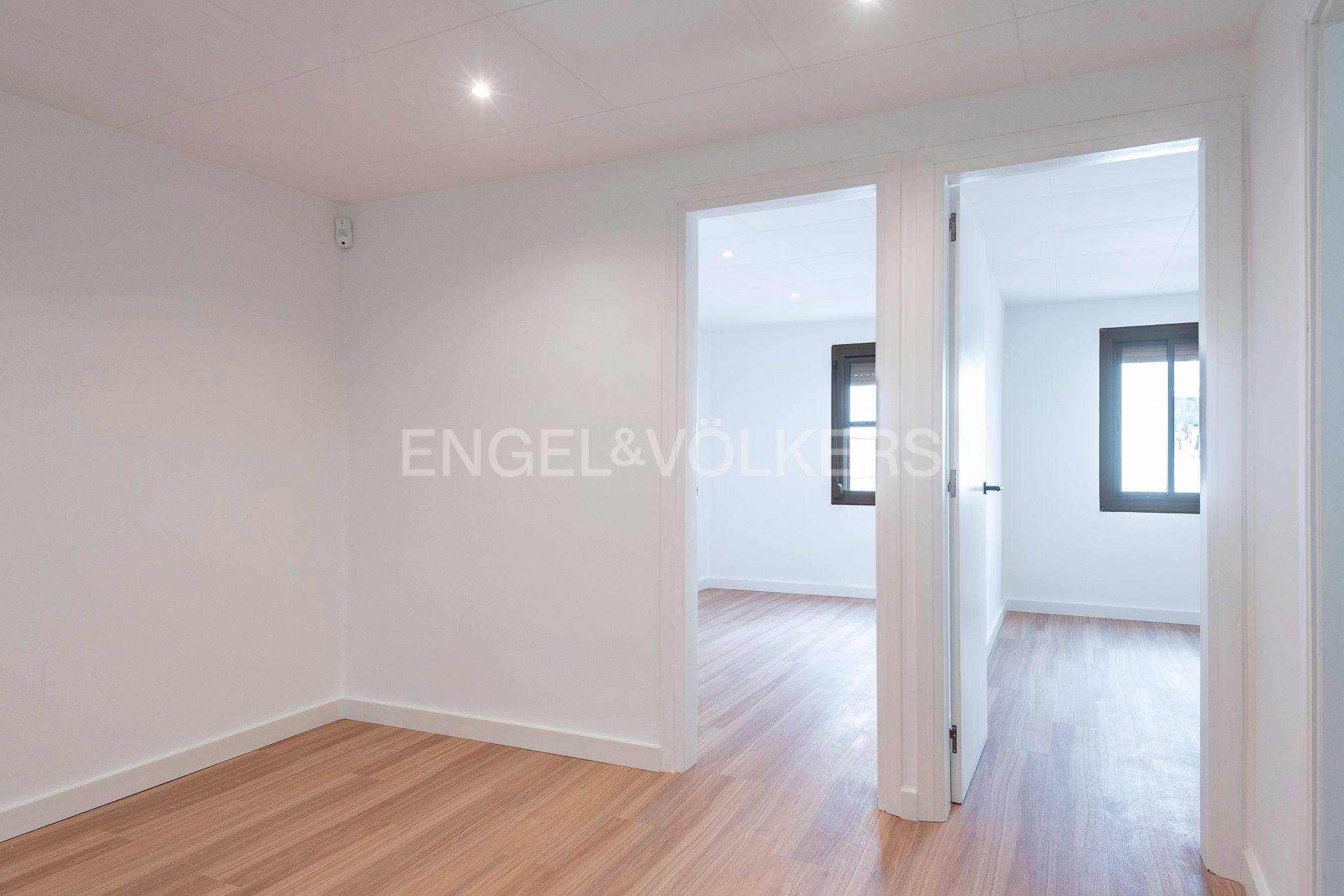 Apartment for sale in L'Hospitalet de Llobregat  with Heating and Parquet flooring